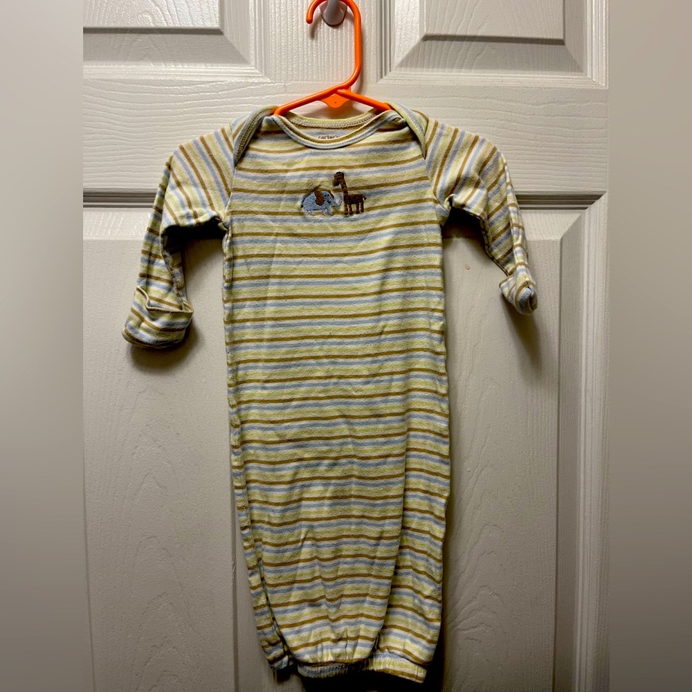 Carters Gown 3/6 mo